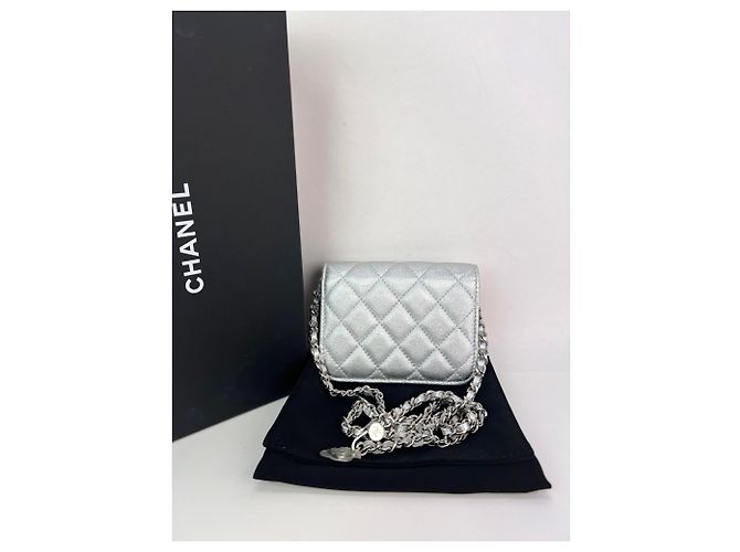 Bolsa de ombro cintura em couro de cabra metálico acolchoado estrela Chanel Prata - vista 2