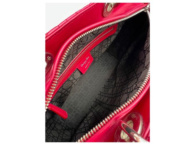 Christian Dior Borsa a Spalla Lady Dior Grande in Pelle di Agnello Cannage Rossa Rosso - vista 6