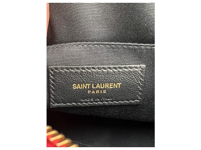 Borsa a tracolla Lou in pelle di vitello trapuntata rossa Saint Laurent Rosso - vista 6