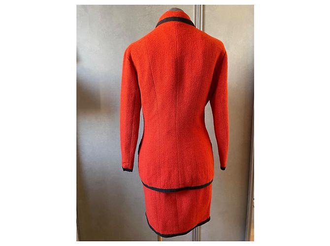 Conjunto de saia e casaco Chanel em tweed coral - vista 7