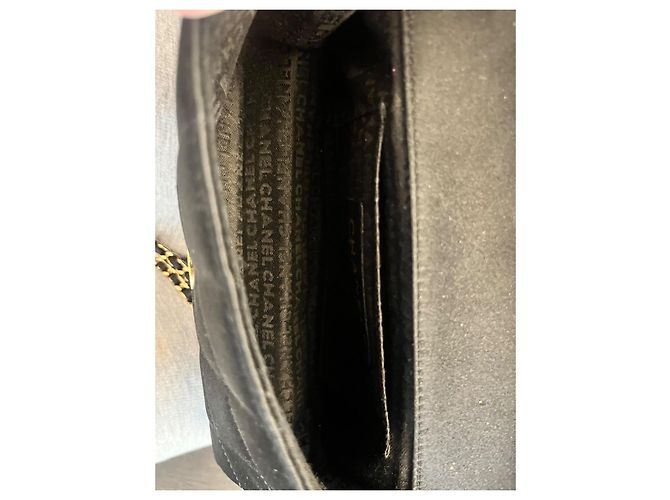 Chanel Chocolate bar raso nero - vista 3
