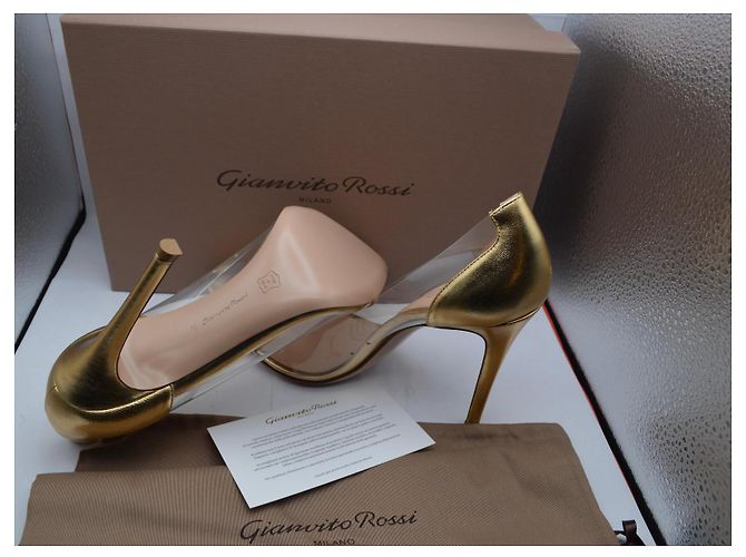 Décolleté Gianvito Rossi Plexy Oro in Pelle - vista 4