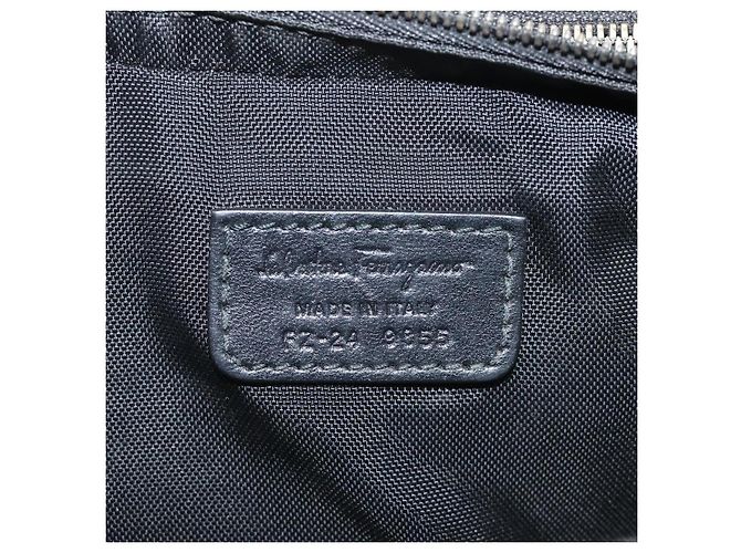 Bolsa clutch de couro preto e dourado Salvatore Ferragamo Auth bs23562 - vista 14