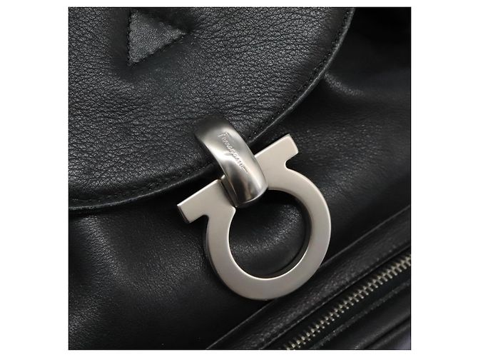 Zaino in pelle nera e argento Gancini di Salvatore Ferragamo Auth EC696 Nero - vista 19