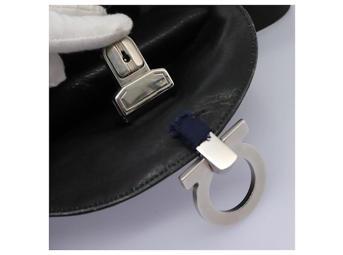 Zaino in pelle nera e argento Gancini di Salvatore Ferragamo Auth EC696 Nero - vista 21
