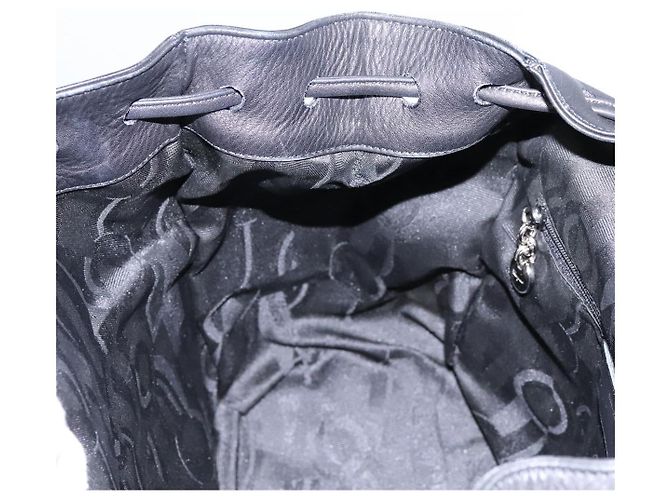 Zaino in pelle nera e argento Gancini di Salvatore Ferragamo Auth EC696 Nero - vista 24