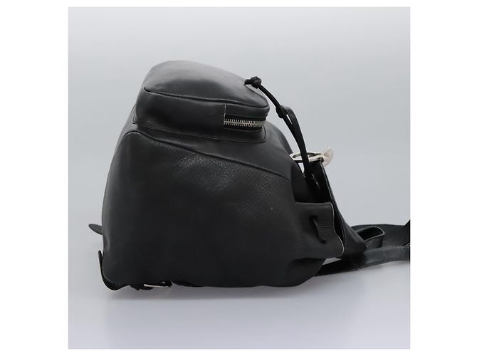 Zaino in pelle nera e argento Gancini di Salvatore Ferragamo Auth EC696 Nero - vista 5