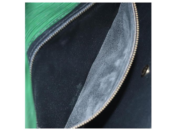 LOUIS VUITTON Epi Montaigne 27 Clutch Bag Green M52654 LV Auth EC712 - view 10