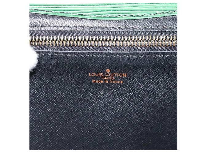 LOUIS VUITTON Epi Montaigne 27 Clutch Bag Green M52654 LV Auth EC712 - view 18