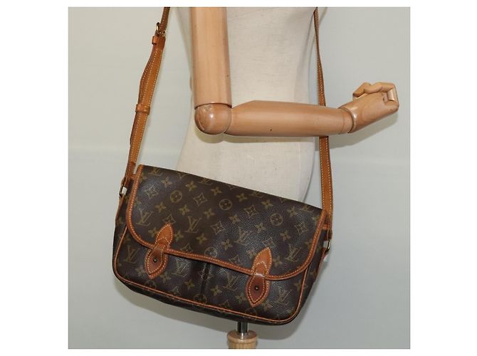 LOUIS VUITTON Monogram Gibeciere MM Borsa a Spalla M42247 LV Auth ep7955 Monogramma - vista 25
