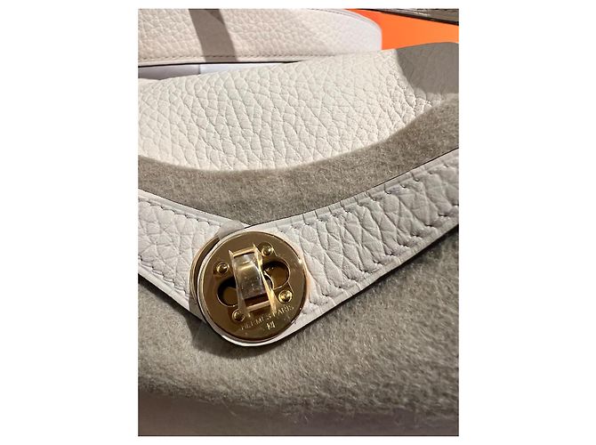Hermès Mini lindy 2025 weiß gebrochen nata Farbe makellos Aus weiß - Ansicht 5