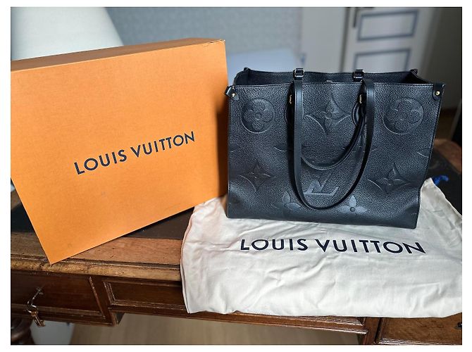 Louis Vuitton OnTheGo GM Borsa Tote in Pelle Nera Monogramma Nero - vista 3