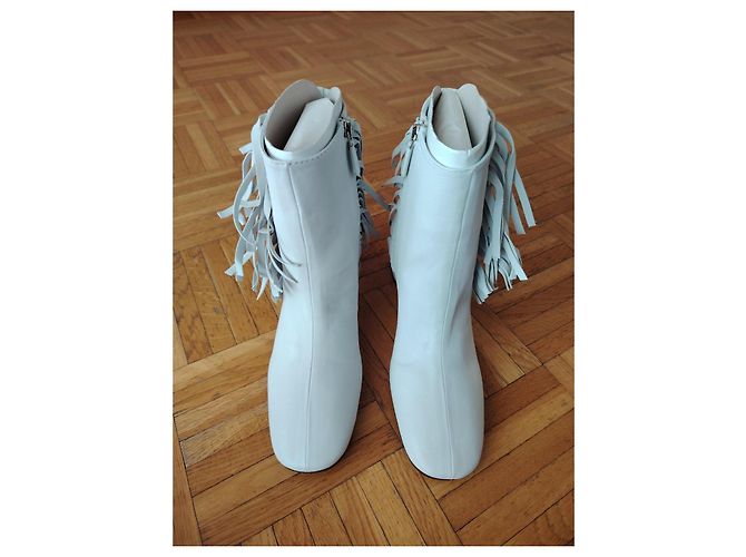 PRADA TRONCHETTI IN PELLE CON FRANGE. Bianco - vista 3