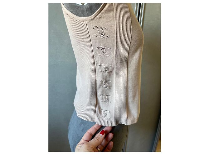 Top Chanel con monogramma logo CC beige - vista 4
