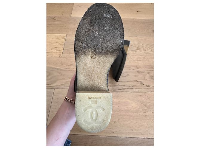 Scarpe Chanel per donna in buone condizioni - vista 3