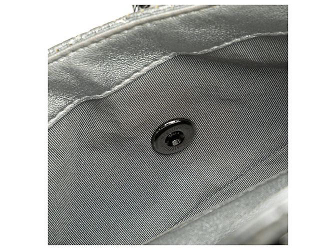 Chanel Mini perforato in agnello argento Punch Flap - vista 5
