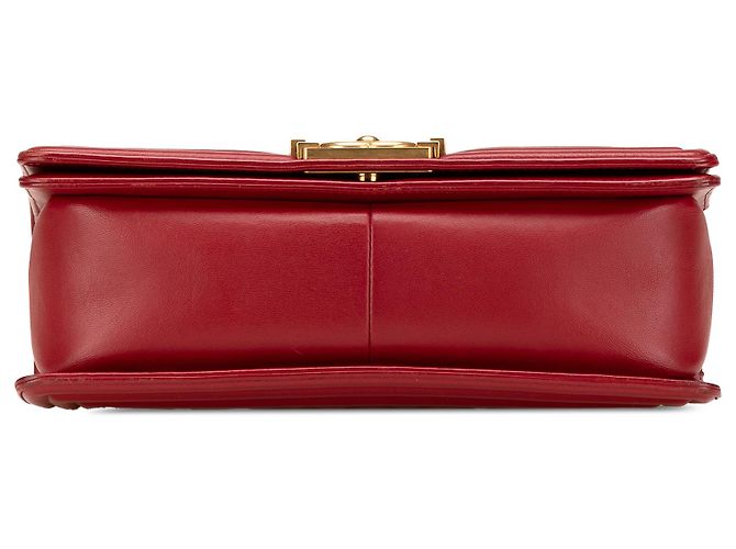Le Boy Chanel Red Old Medium Quilted Lambskin Boy Flap - vista 3