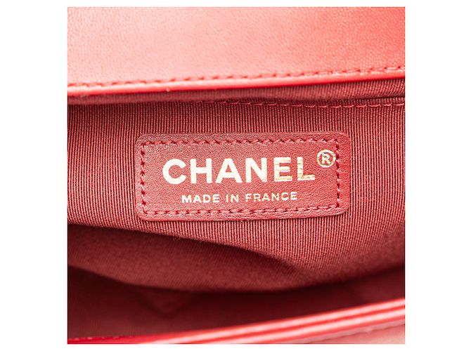 Le Boy Chanel Red Old Medium Quilted Lambskin Boy Flap - vista 5