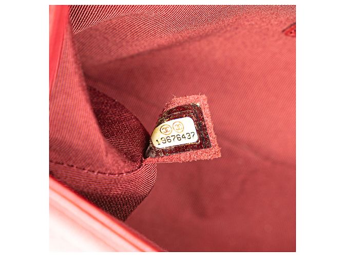 Le Boy Chanel Red Old Medium Quilted Lambskin Boy Flap - vista 6
