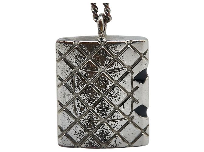 Collana pendente Chanel Matelassé Coco Mark Cambon Argento - vista 3