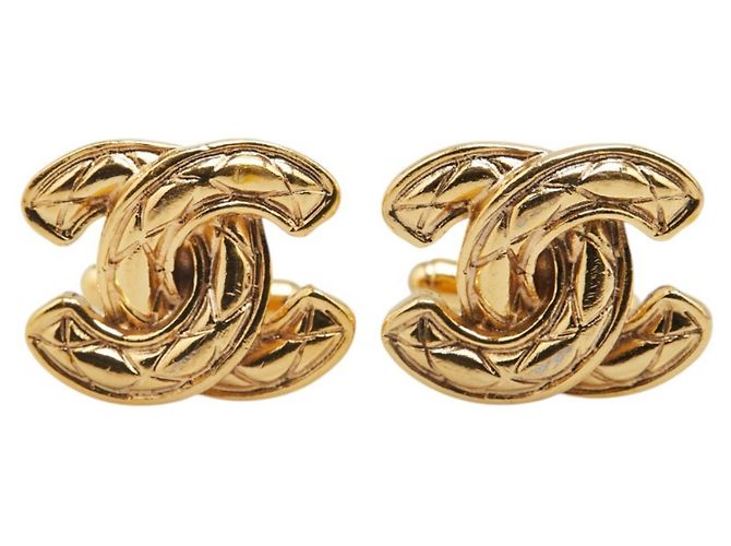Gemelli Chanel Matelassé Coco Mark placcati in oro D'oro - vista 2