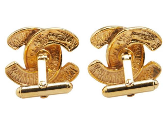 Gemelli Chanel Matelassé Coco Mark placcati in oro D'oro - vista 3
