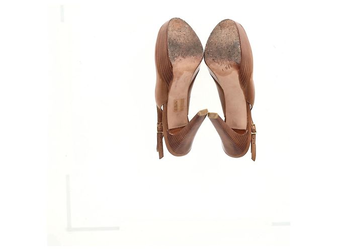 Stuart Weitzman Décolleté Slingback con Piattaforma in Pelle Marrone - vista 13