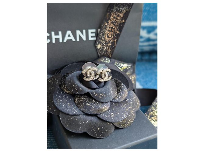 Chanel CC F17V Logo Cristallo GHW Coco Mark Orecchini Mini Classici Scatola Dorata D'oro - vista 13