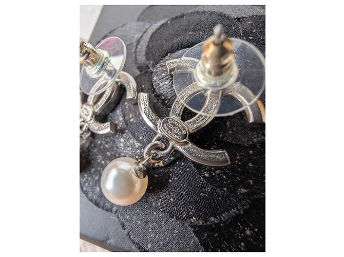 Chanel CC C22C Orecchini in Cristallo Perla SHW Pendenti Scatola Ricevuta Argento - vista 11