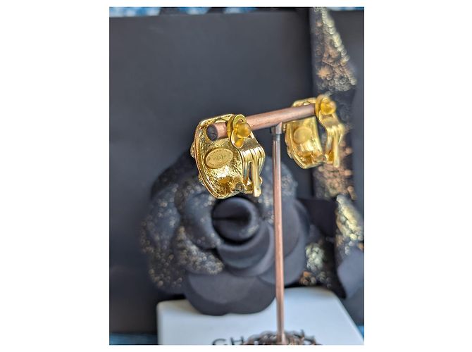 Orecchini vintage Chanel CC 95P Francia Parigi Logo Clips Rue Cambon Scatola - vista 10