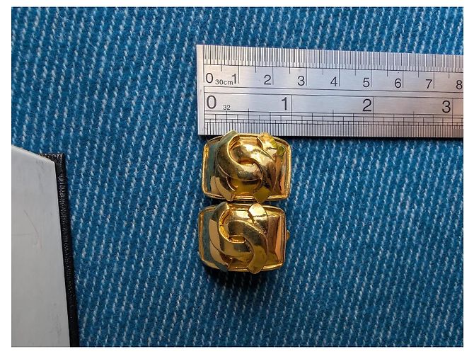 Orecchini vintage Chanel CC 95P Francia Parigi Logo Clips Rue Cambon Scatola - vista 8