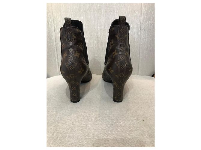 Stiefeletten LOUIS VUITTON T.EU 37.5 Leder Braun - Ansicht 4