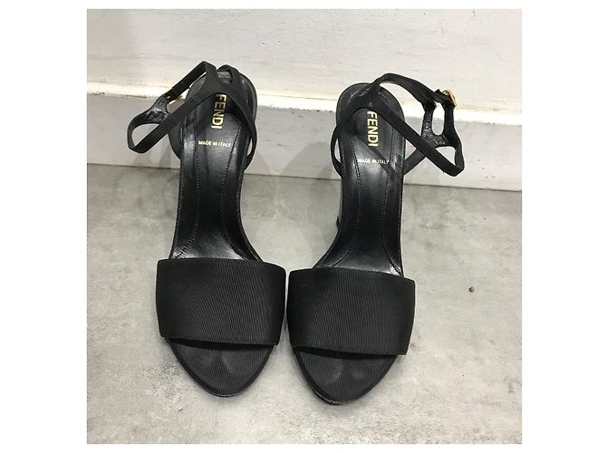 Sandali FENDI T.EU 38 Tessuto Nero - vista 2