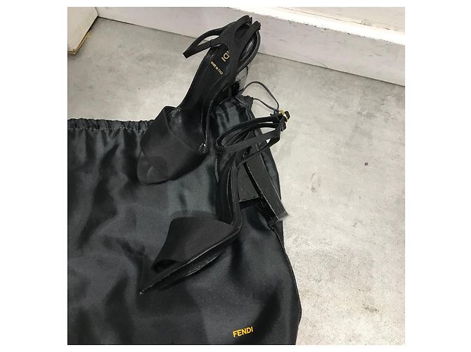 Sandali FENDI T.EU 38 Tessuto Nero - vista 6
