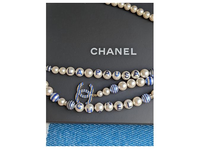 Chanel CC P19C La Pausa collana cintura logo a righe perla GHW scatola etichetta Blu - vista 13