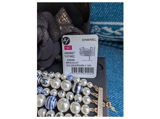 Chanel CC P19C Logo La Pausa Crociera Bracciale di Perle Striate scatola etichetta Blu - vista 16
