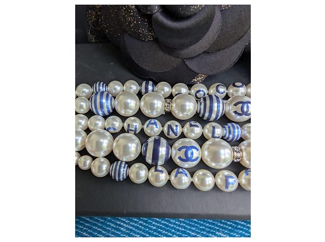 Chanel CC P19C Logo La Pausa Crociera Bracciale di Perle Striate scatola etichetta Blu - vista 5