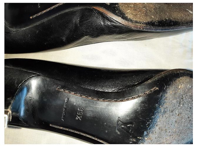 Zapatos de tacón Louis Vuitton de cuero negro 39.5 - vista 4