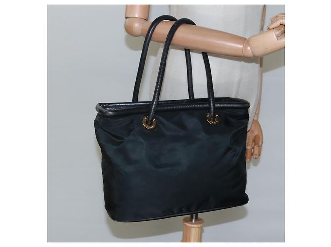 Céline Borsa a spalla CELINE in nylon nero e oro Auth EC662 D'oro - vista 19