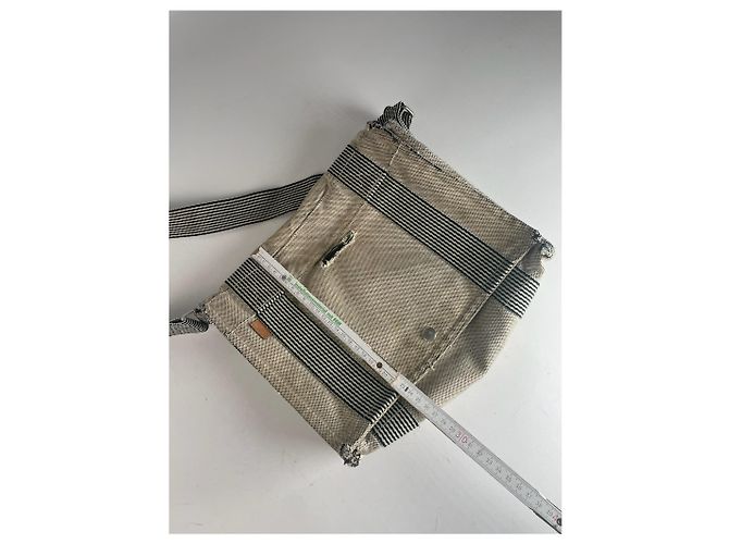 Hermès Vintage Hermes Canvas Schultertasche Beige - Ansicht 15