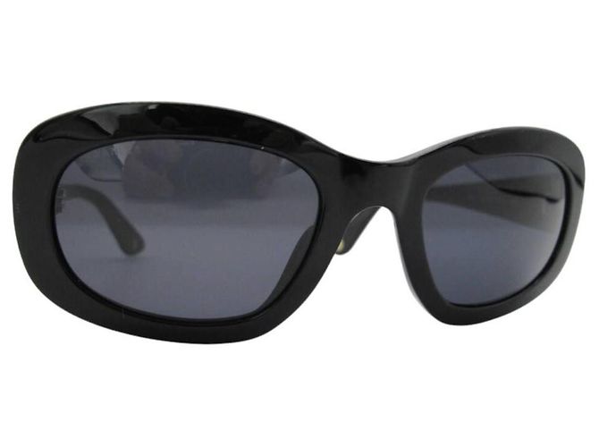 Gafas de sol Chanel negras acolchadas con logo CC dorado 5009 Negro - vista 4