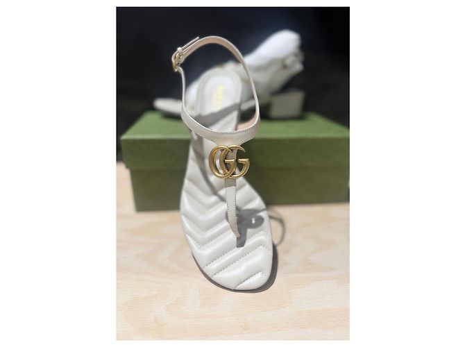 Gucci Sandálias gladiadoras de couro Marmont - vista 3