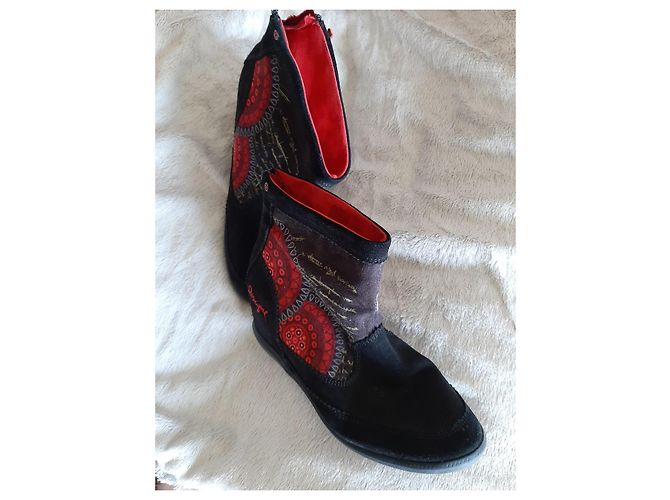 Stivaletti Desigual in camoscio nero - vista 4