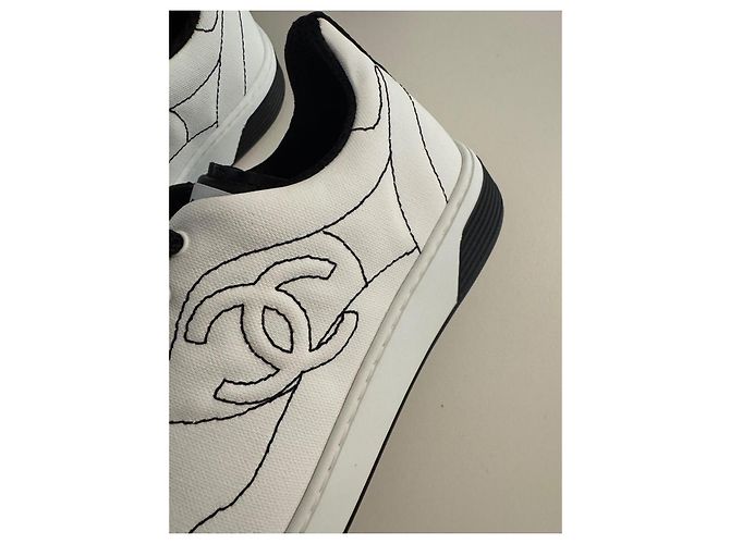 Chanel Sneakers in cotone bianco e nero - vista 7