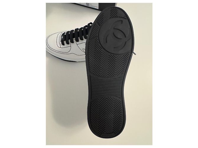 Chanel Sneakers in cotone bianco e nero - vista 9