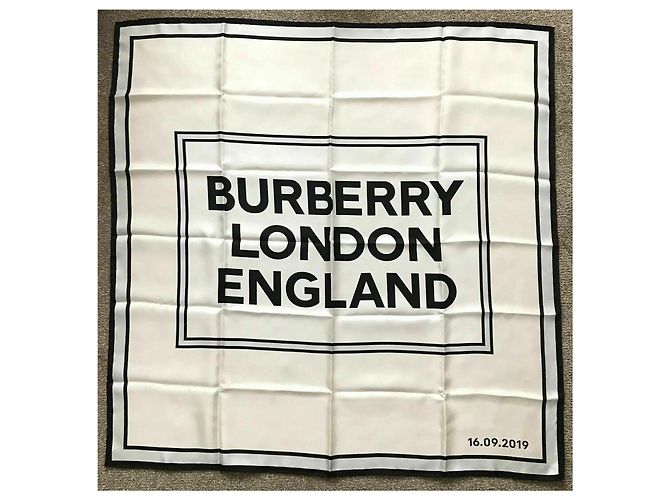 Foulard in seta Burberry 90cm Multicolore - vista 12