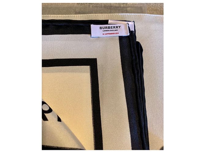 Foulard in seta Burberry 90cm Multicolore - vista 4
