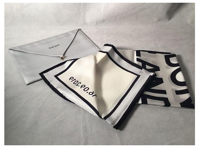Foulard in seta Burberry 90cm Multicolore - vista 9