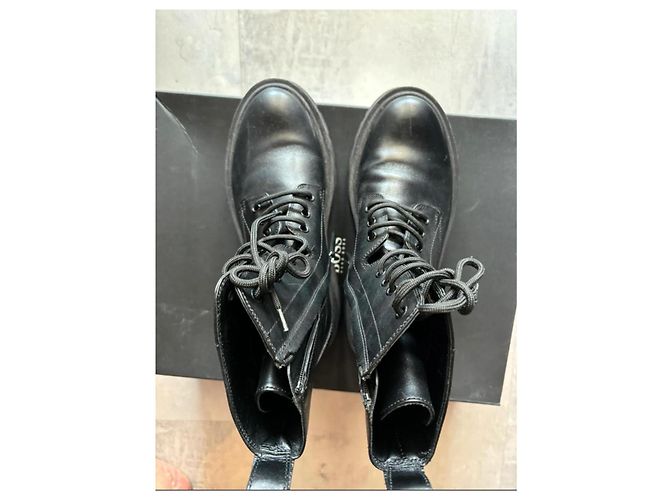 Stivaletti Hugo Boss in pelle nera con lacci Nero - vista 5