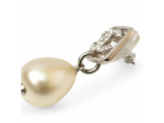 Boucles d'oreilles à clou motif CC de Chanel Argenté - vue 3